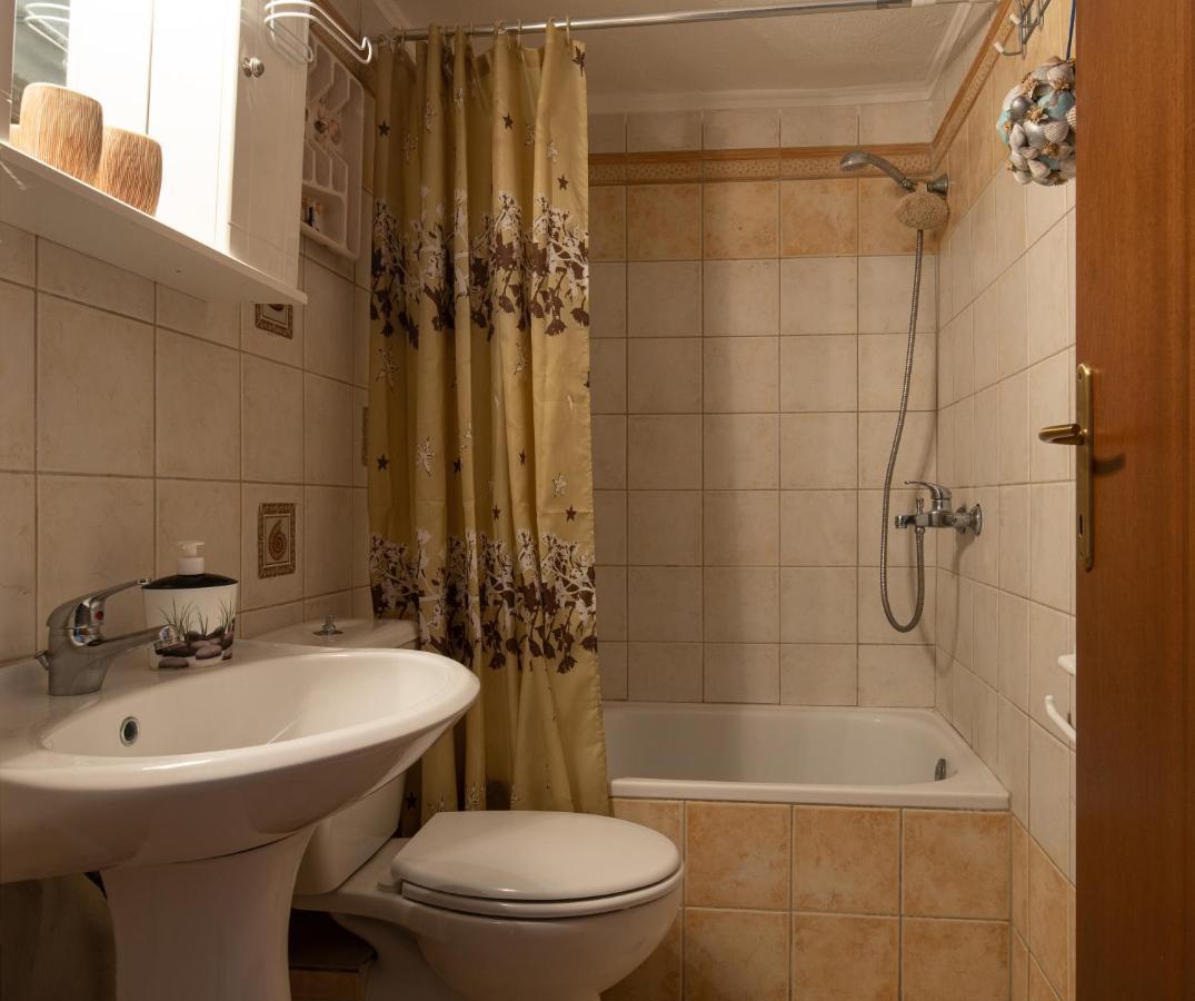 Antique Apartment 阿菲托斯 外观 照片